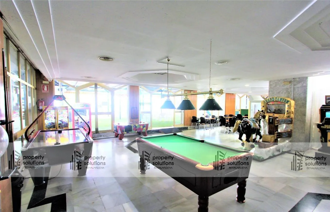 812 Benalbeach. 1ºlinea De Playa. Vistas A La Piscina Y La Montana. 贝纳尔马德纳