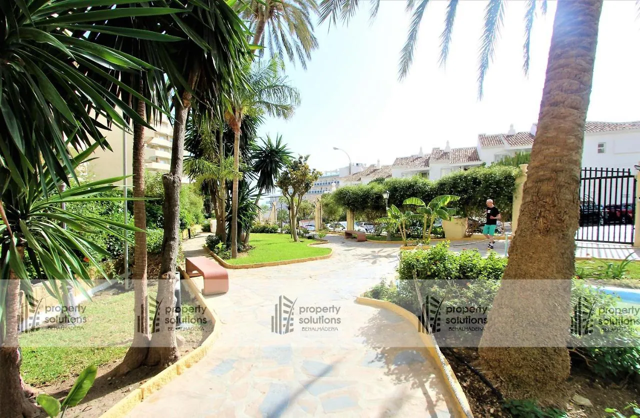 公寓 812 Benalbeach. 1ºlinea De Playa. Vistas A La Piscina Y La Montana. 贝纳尔马德纳